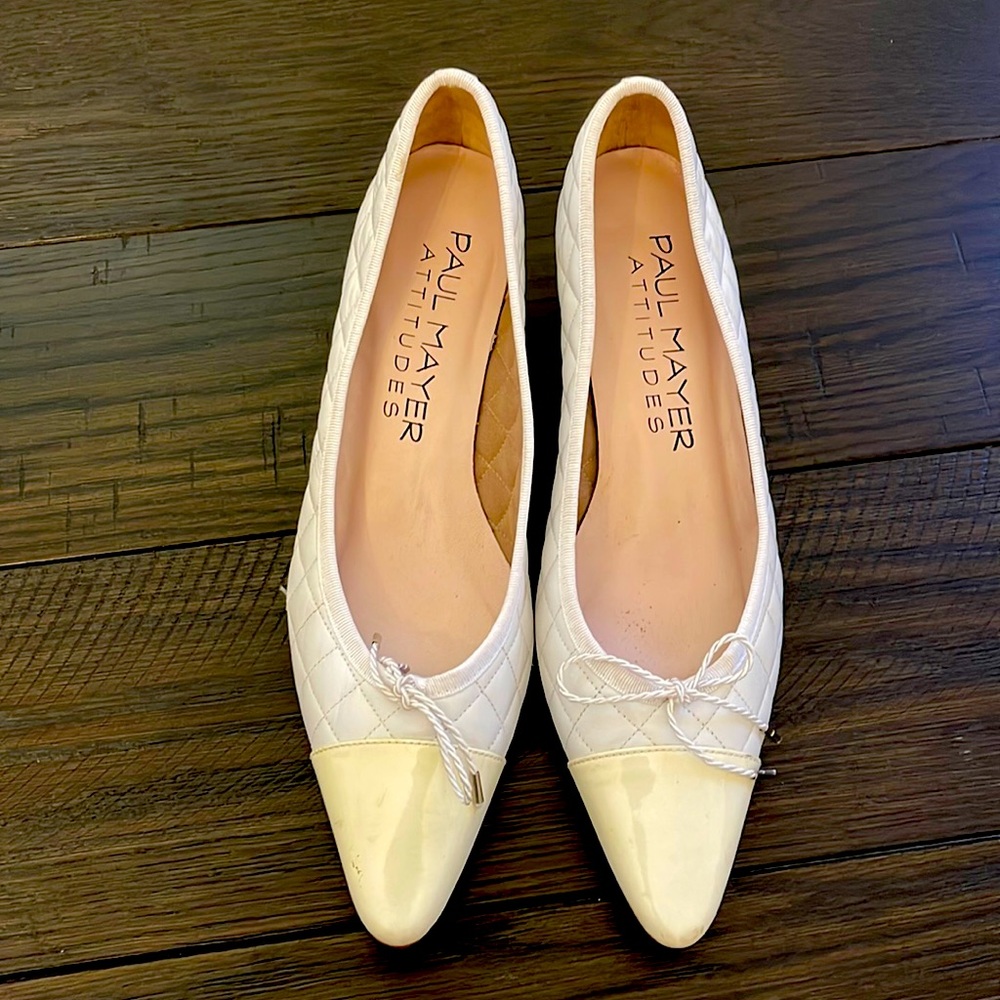 Paul Mayer white quilted kitten heel Size 8.5